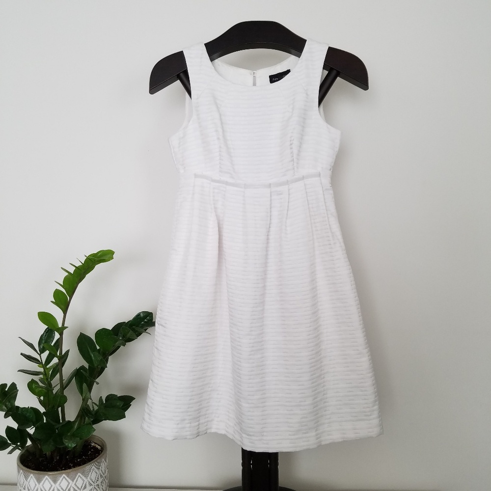 ☀️5 for $20- Max and Cleo White Classy Dress